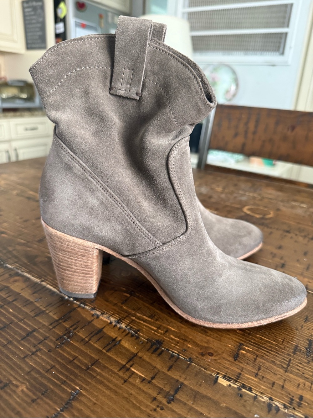 Alberto Fermani
Suede Sock Boots